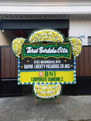 Papan Bunga Duka di Tor Atas