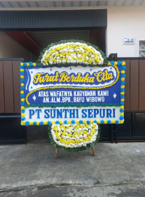 Papan Bunga Duka di Tor Atas