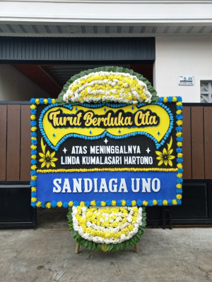 Papan Bunga Duka di Tor Atas