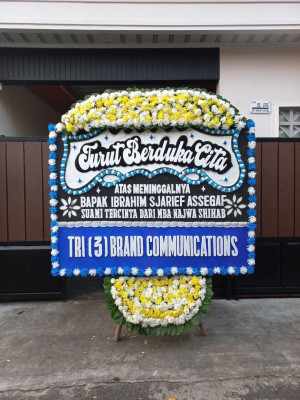 Papan Bunga Duka di Tor Atas